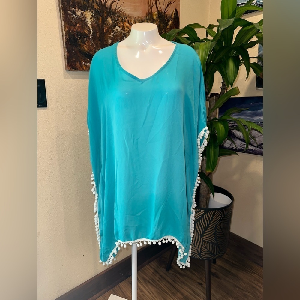 EUC Adreamly blouse  turquoise with white rims pompon one size